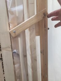 204 Paint-Booth-collapse-Latch01.jpg