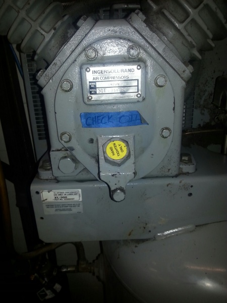 File:Compressor cranck case.jpg