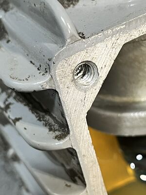 Damage gear housing threads.jpg